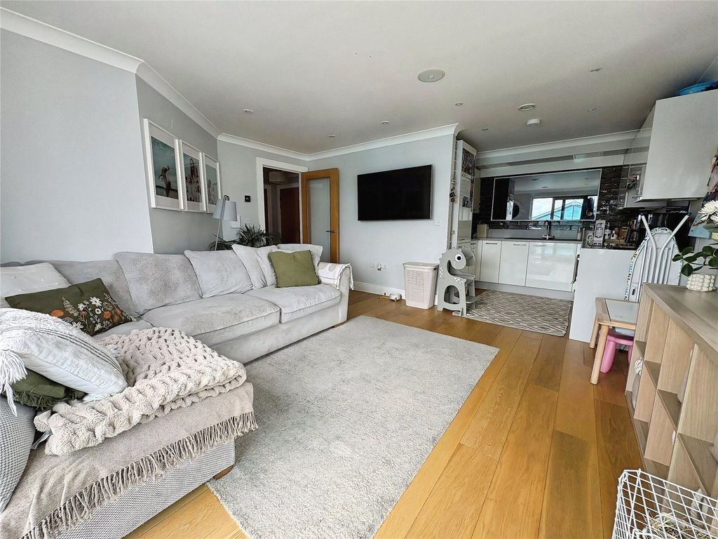 Property photo 2 of 11 Living Room