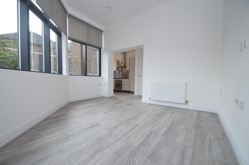 Property photo 3 of 7 Lounge