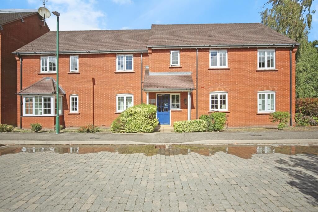 Property photo 1 of 11