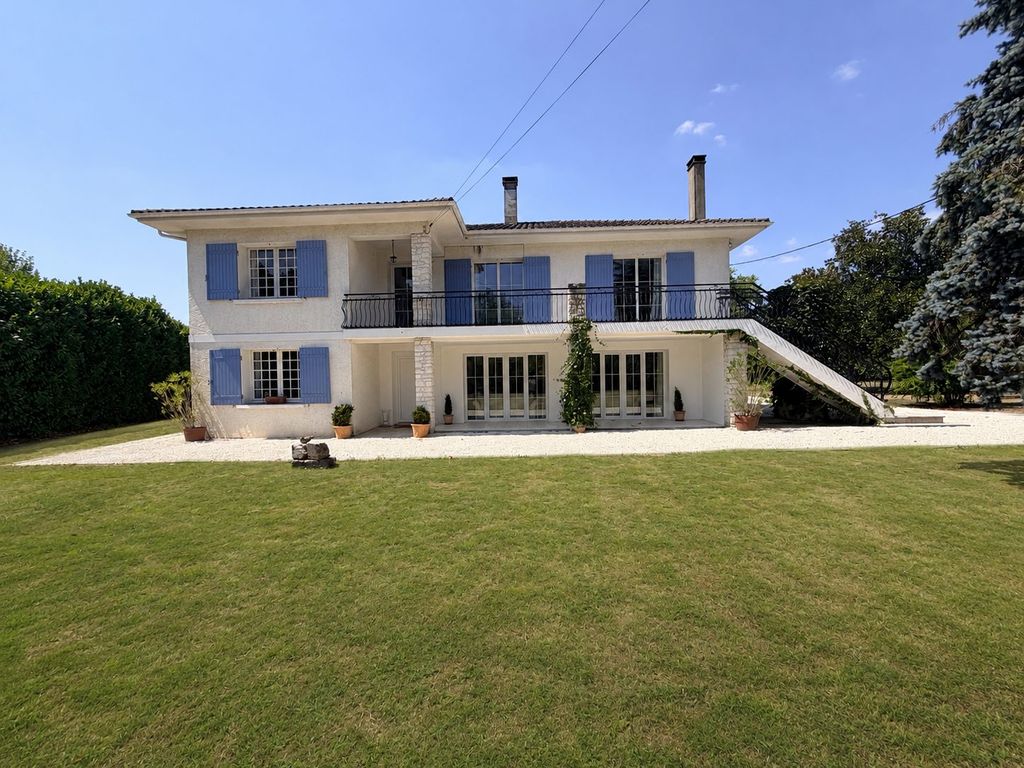 Property photo 1 of 29 Main Exterior View