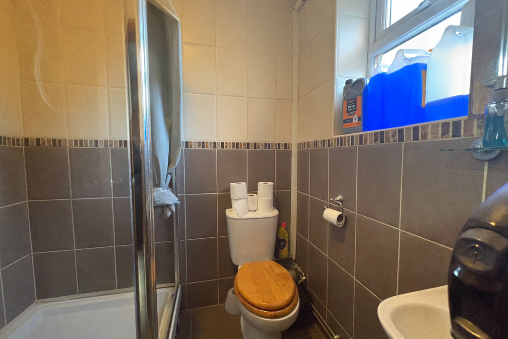 Property photo 3 of 17 Downstairs Shower Room