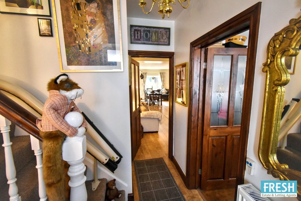 Property photo 2 of 38