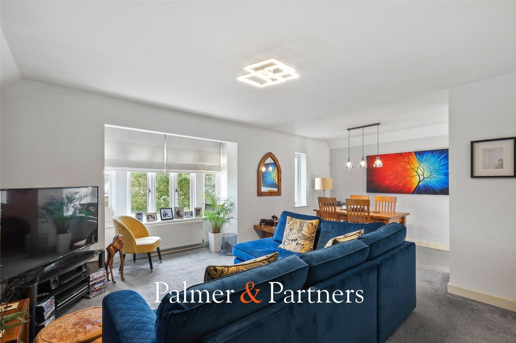 Property photo 3 of 12 Picture No. 02