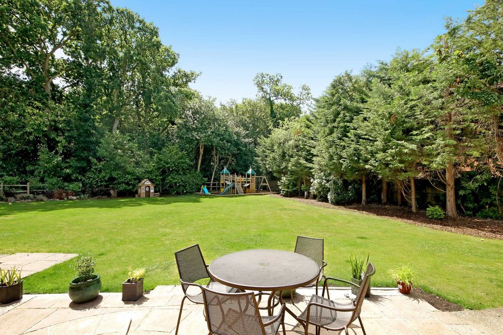 Property photo 2 of 22 Picture No. 48