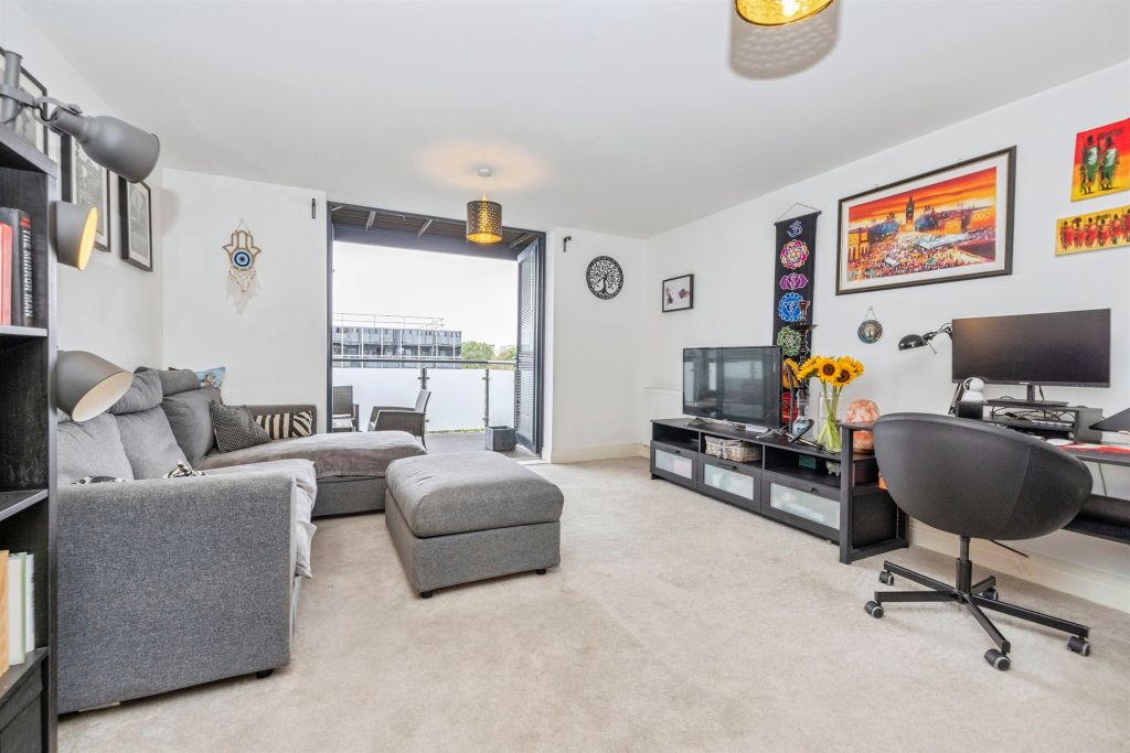 Property photo 3 of 17