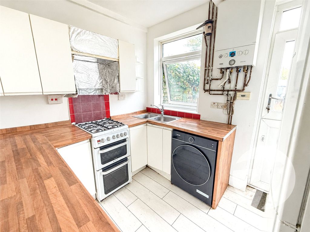 Property photo 2 of 11 Picture No. 06
