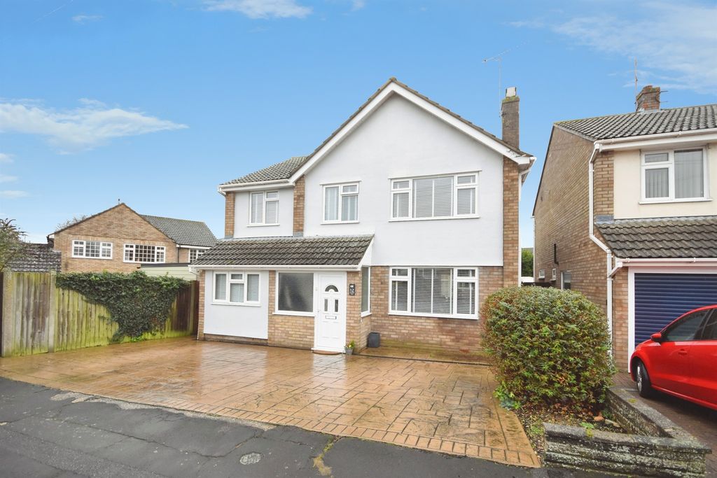 Property photo 1 of 24