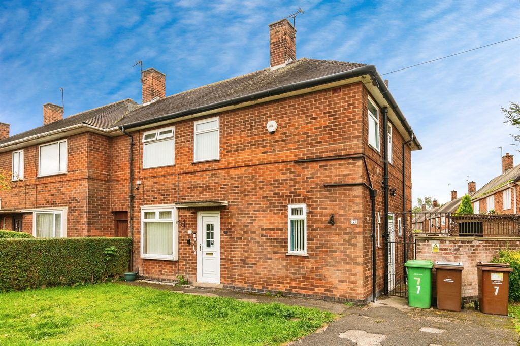 Property photo 1 of 17