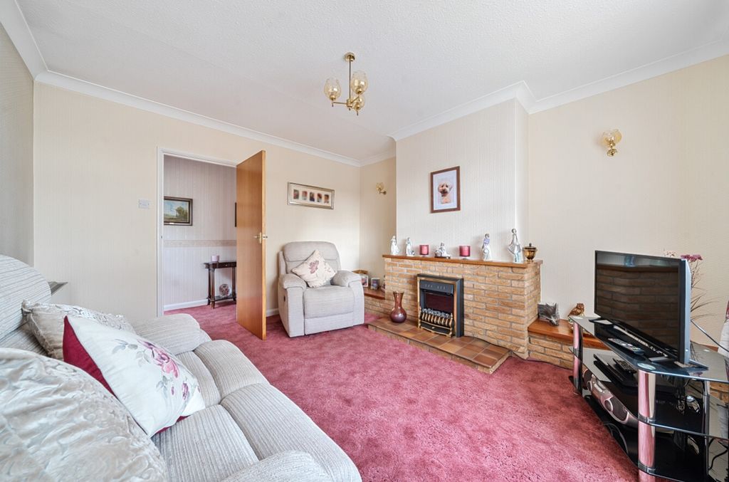 Property photo 2 of 19 1374087-17-6900Be8A890F8-Arw-1