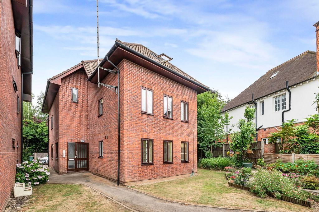 Property photo 1 of 10