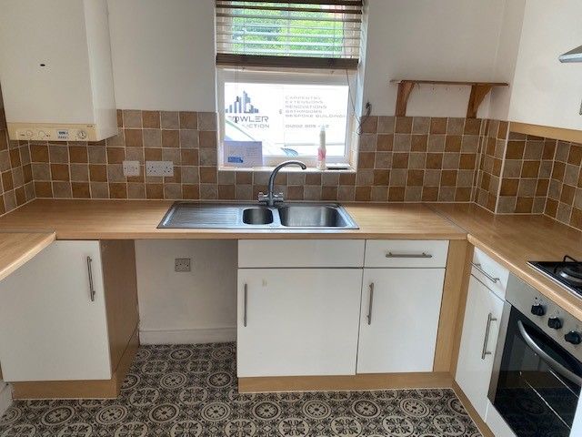 Property photo 2 of 7