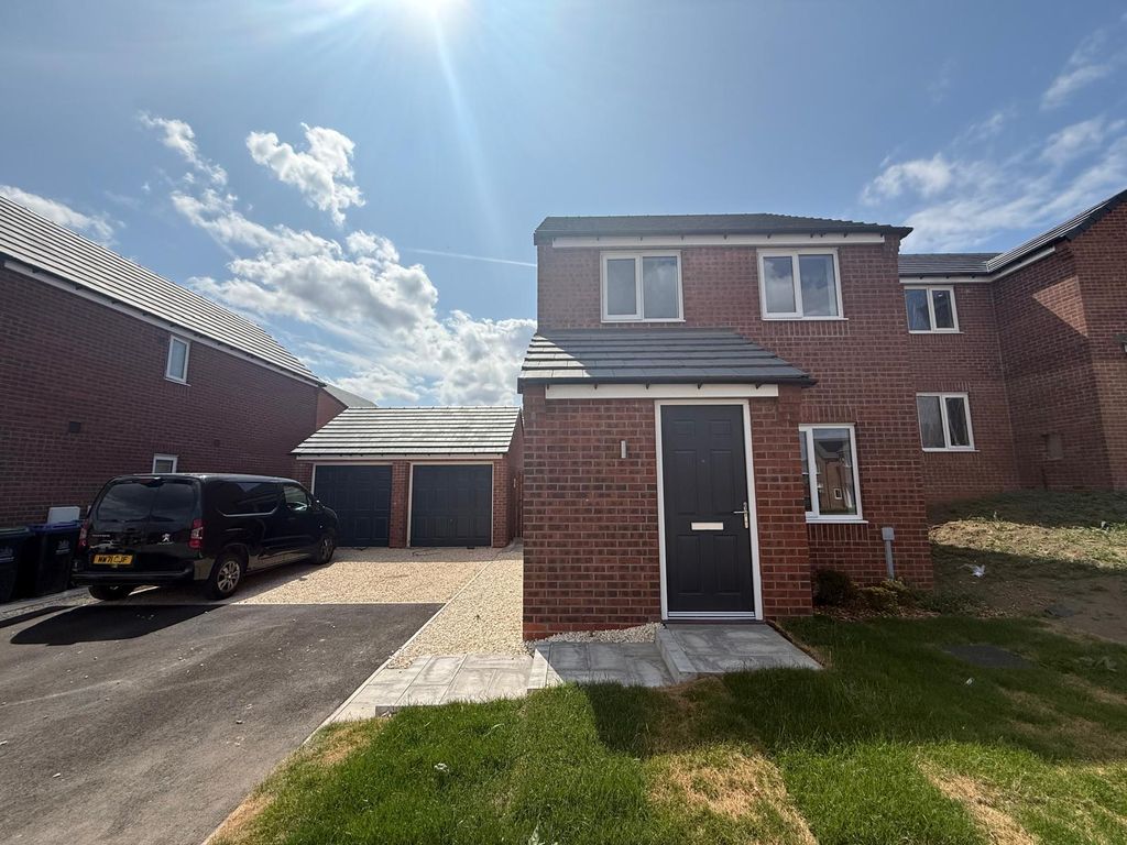Property photo 1 of 13 Whatsapp Image 2025-06-25 At 13.19.19