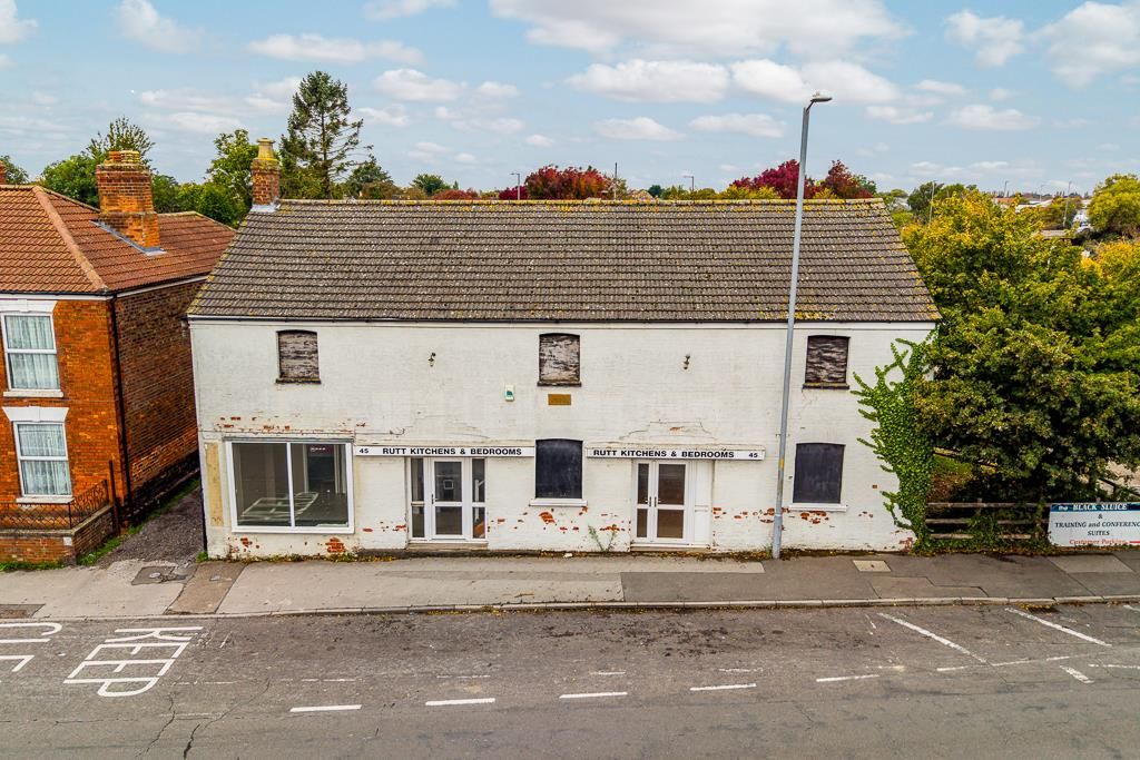 Property photo 2 of 25 45 London Road (Wyberton)-3.Jpg