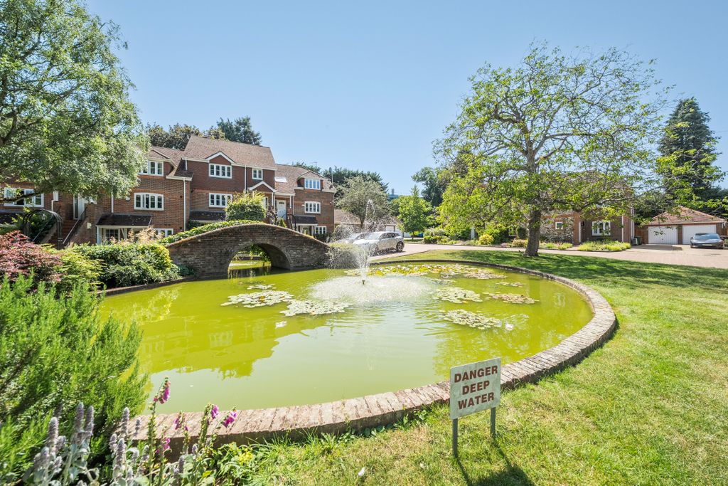 Property photo 3 of 17