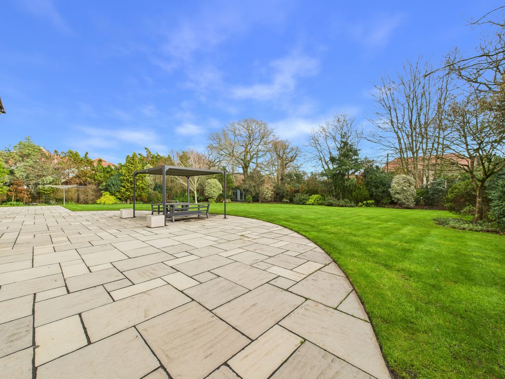 Property photo 2 of 24 Gallery