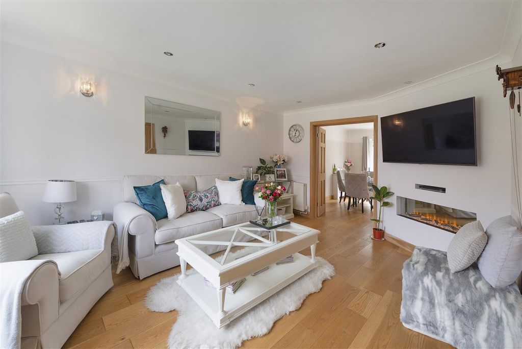Property photo 3 of 16 03.