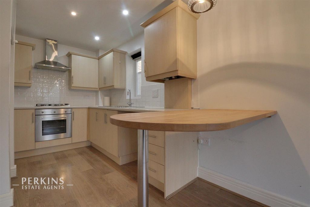 Property photo 1 of 5 Kitchen.Jpg