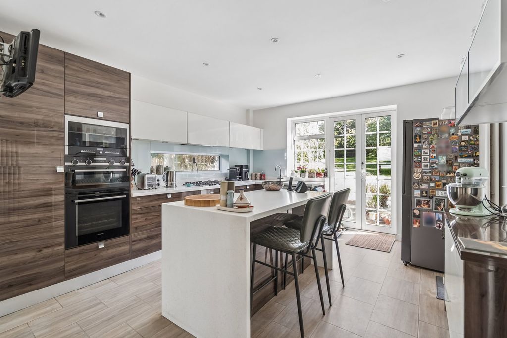 Additional image 4 of 6 bed detached house for saleCuckoo Hill Road, Pinner HA5