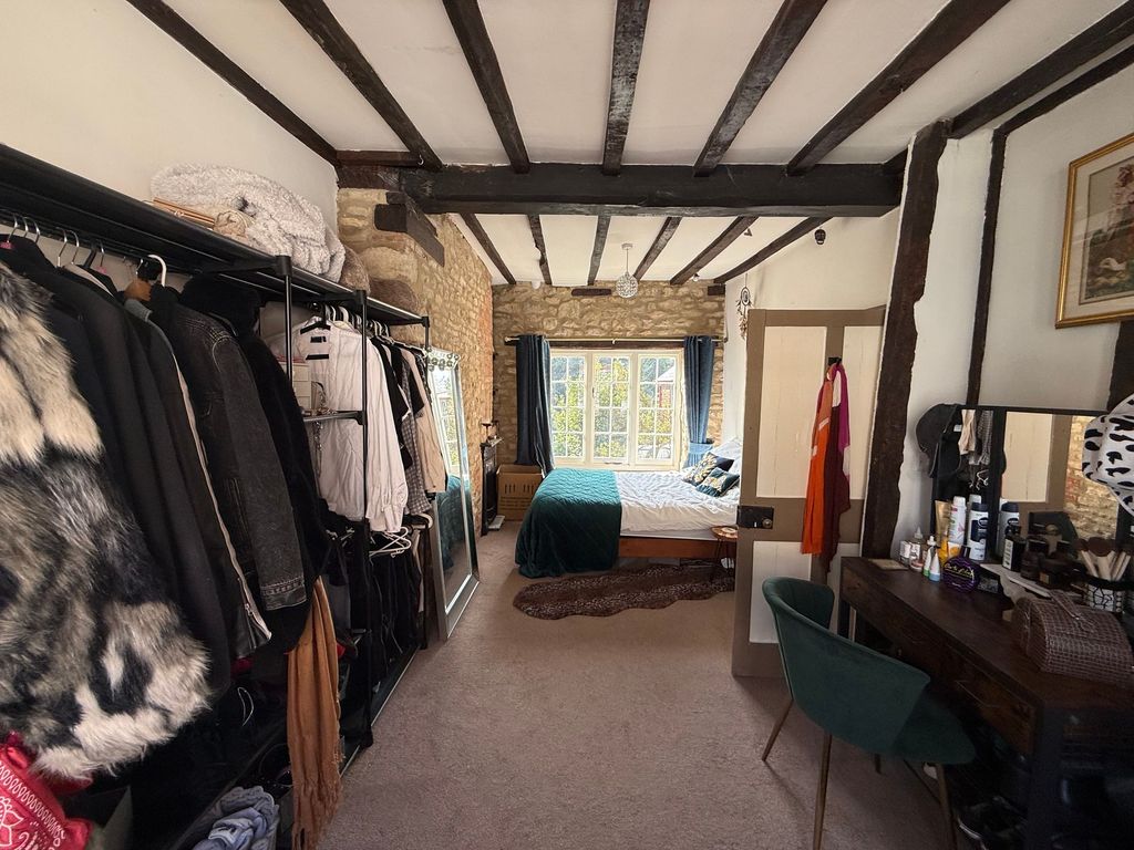 Property photo 3 of 16 Bedroom 1