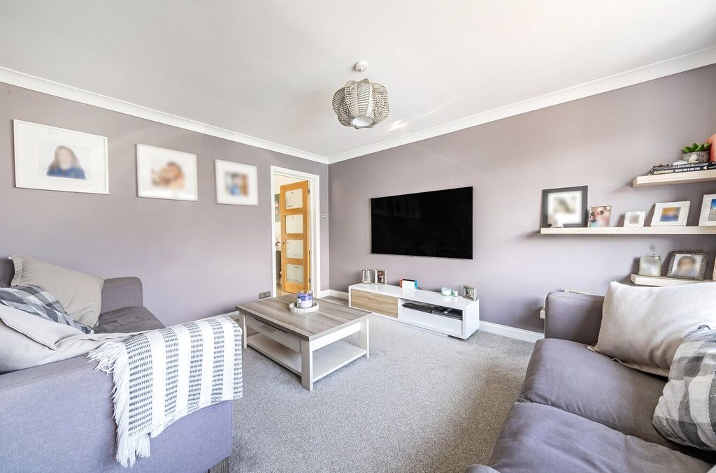 Property photo 2 of 17 Picture No. 03