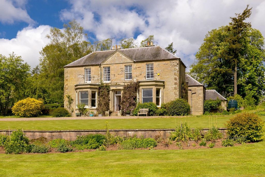 Additional image 5 of 5 bed detached house for saleGreenlaw, Duns, Scottish Borders TD10