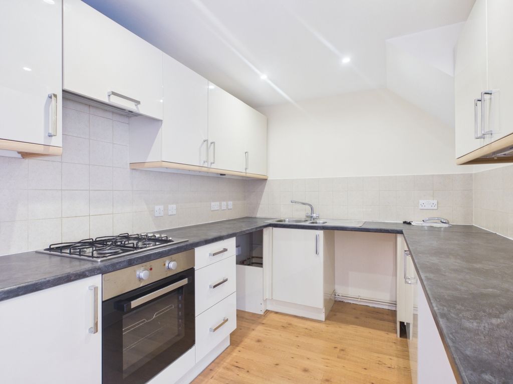 Property photo 3 of 7 Cam03062G0-Pr0251-Still004