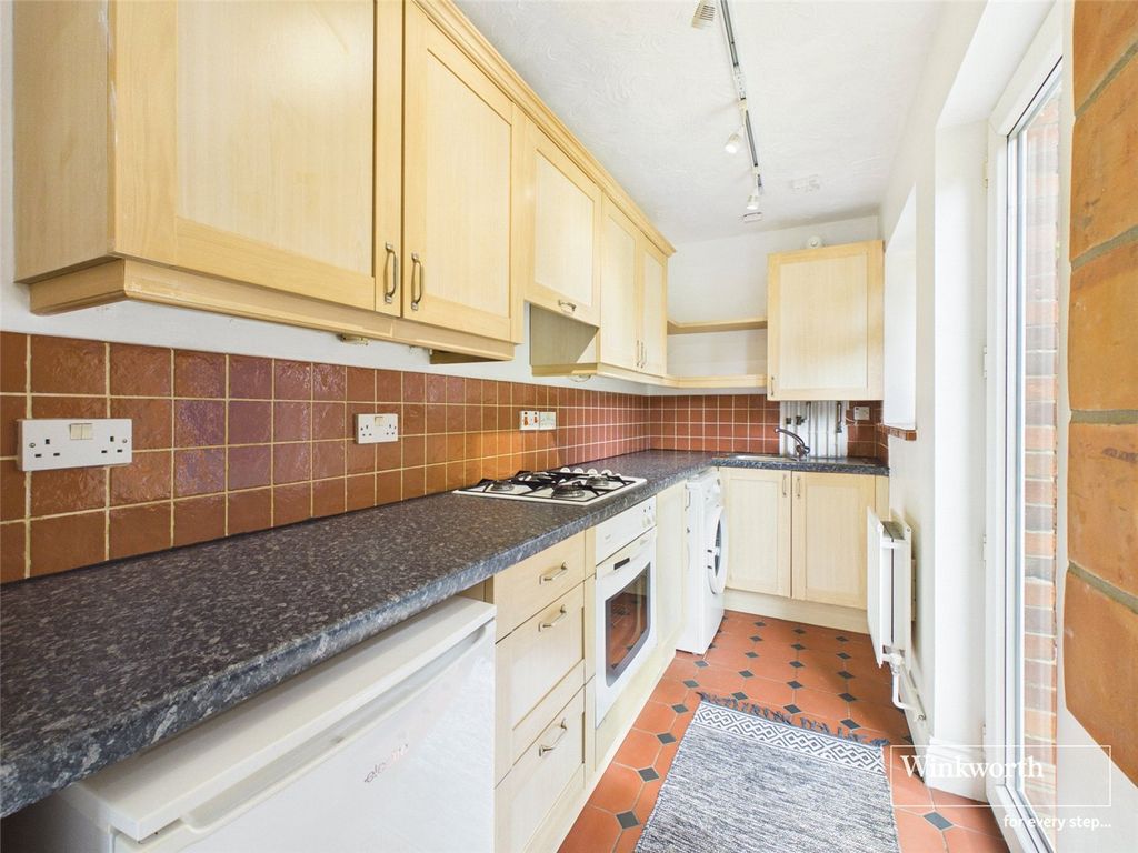Property photo 3 of 8 Picture No. 15