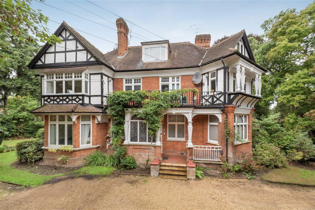 Property photo 1 of 9