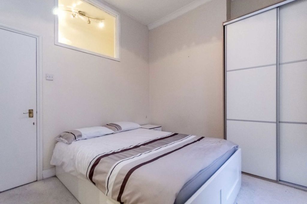 Property photo 3 of 3