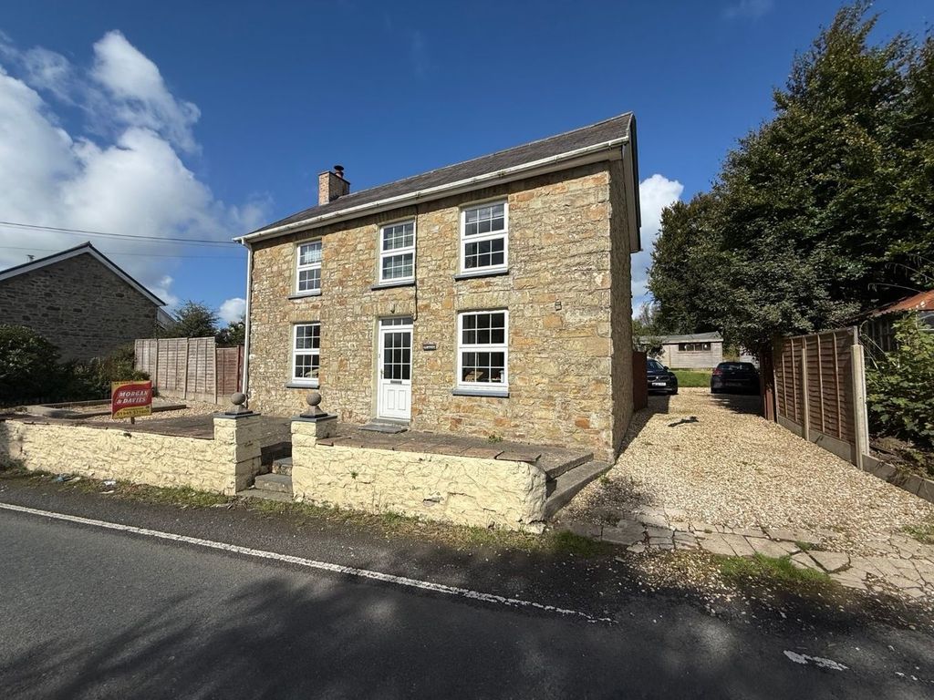 Property photo 1 of 39