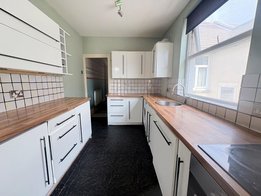 Property photo 1 of 9 7.Jpg