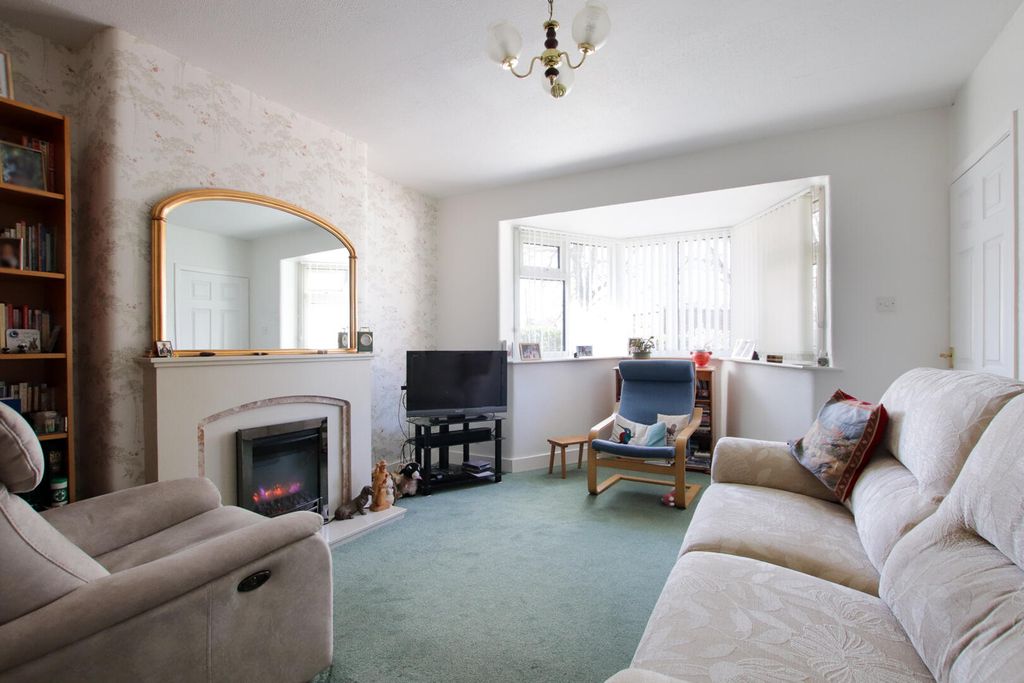 Property photo 3 of 22 Living Room