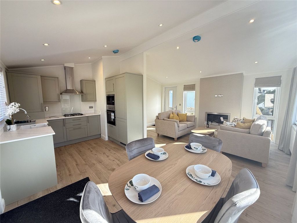 Property photo 3 of 16 Picture No. 84