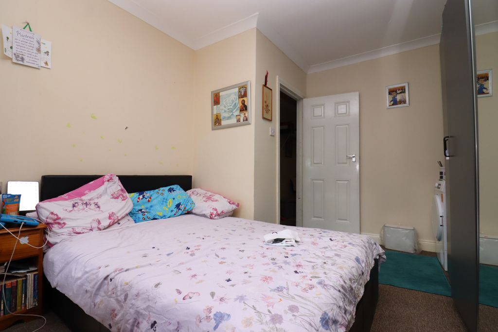 Property photo 3 of 13 Gallery