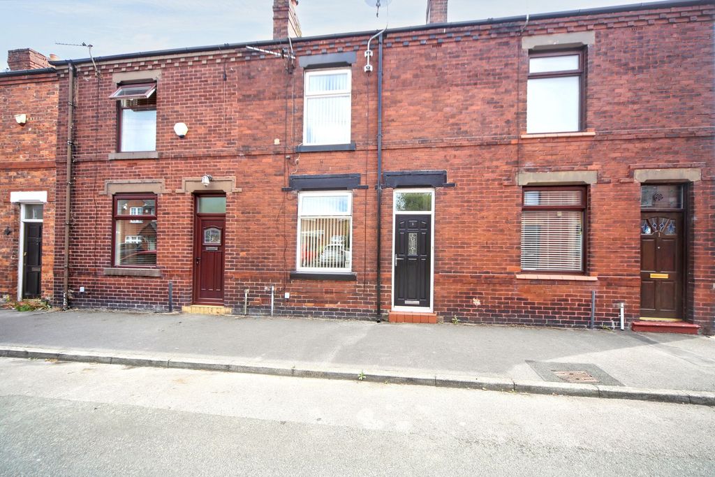 Property photo 1 of 18
