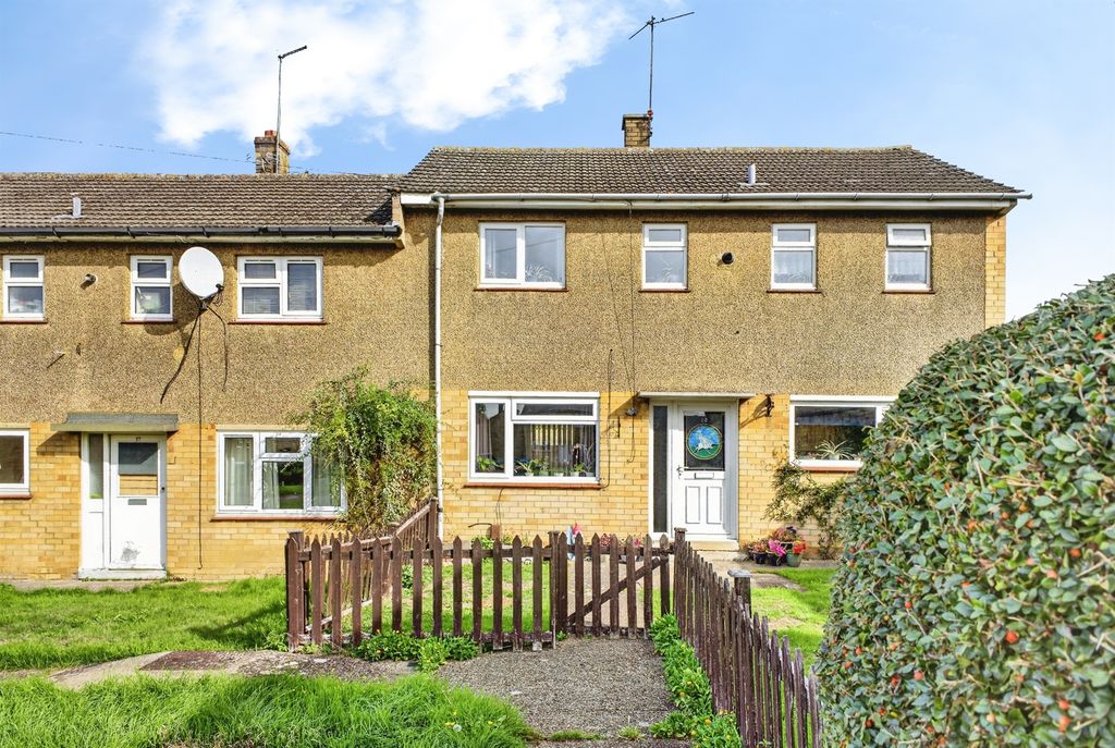 Property photo 2 of 17