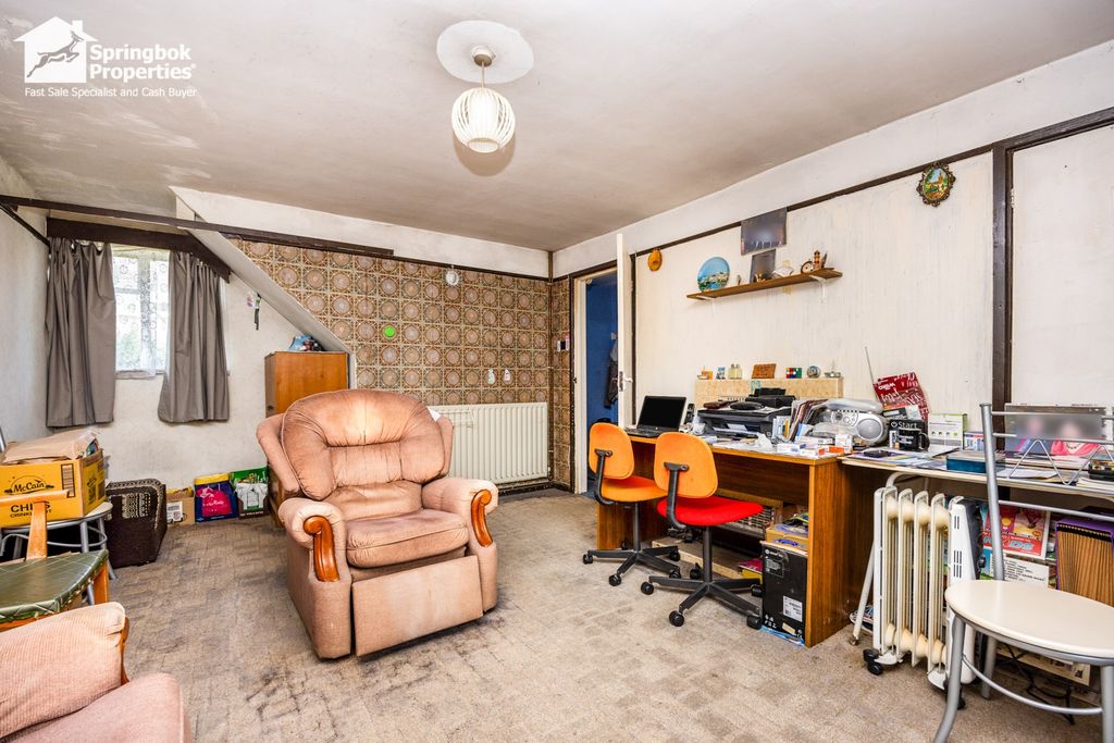 Property photo 3 of 12 Image 2