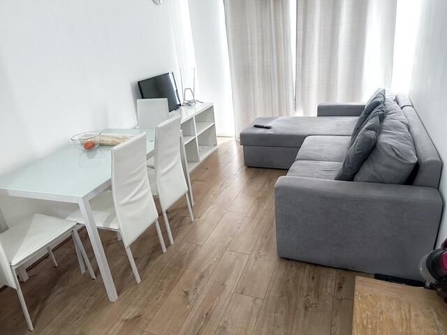 Property photo 1 of 8 Living Room