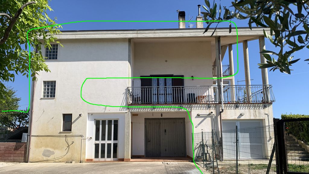 Property photo 2 of 29