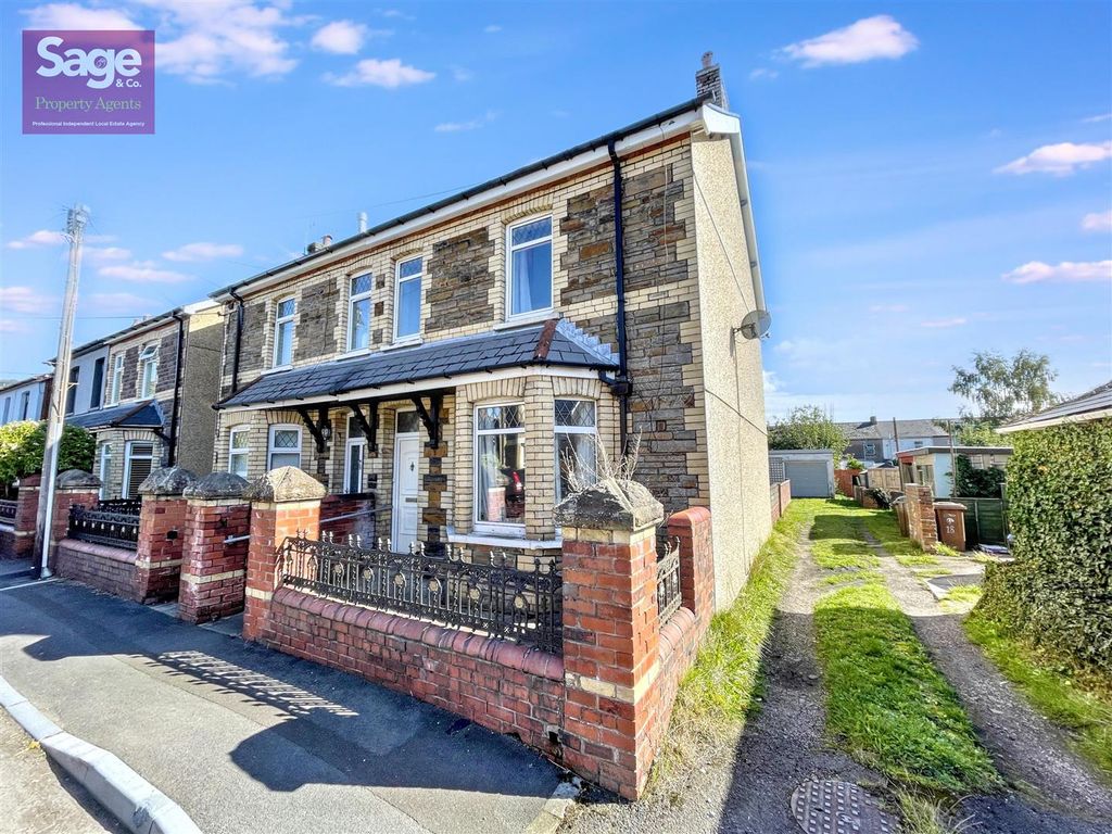 Property photo 1 of 30