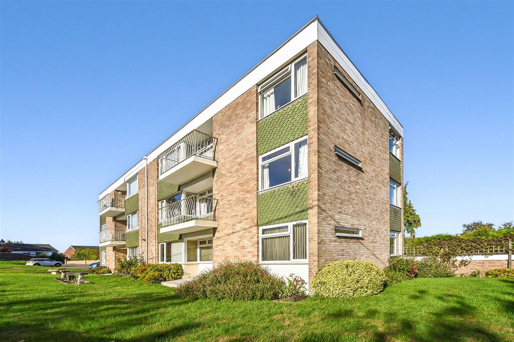 Property photo 1 of 22 Ph32_6220922.Jpg