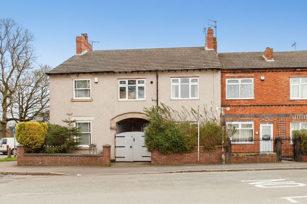 Property photo 1 of 31