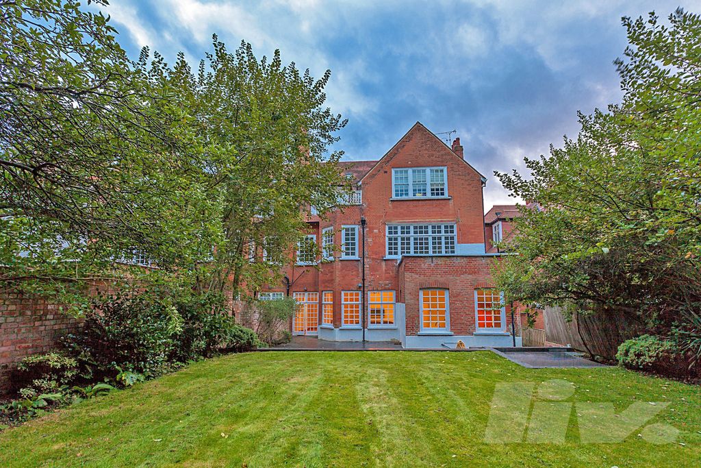 Property photo 2 of 20 Photo 2