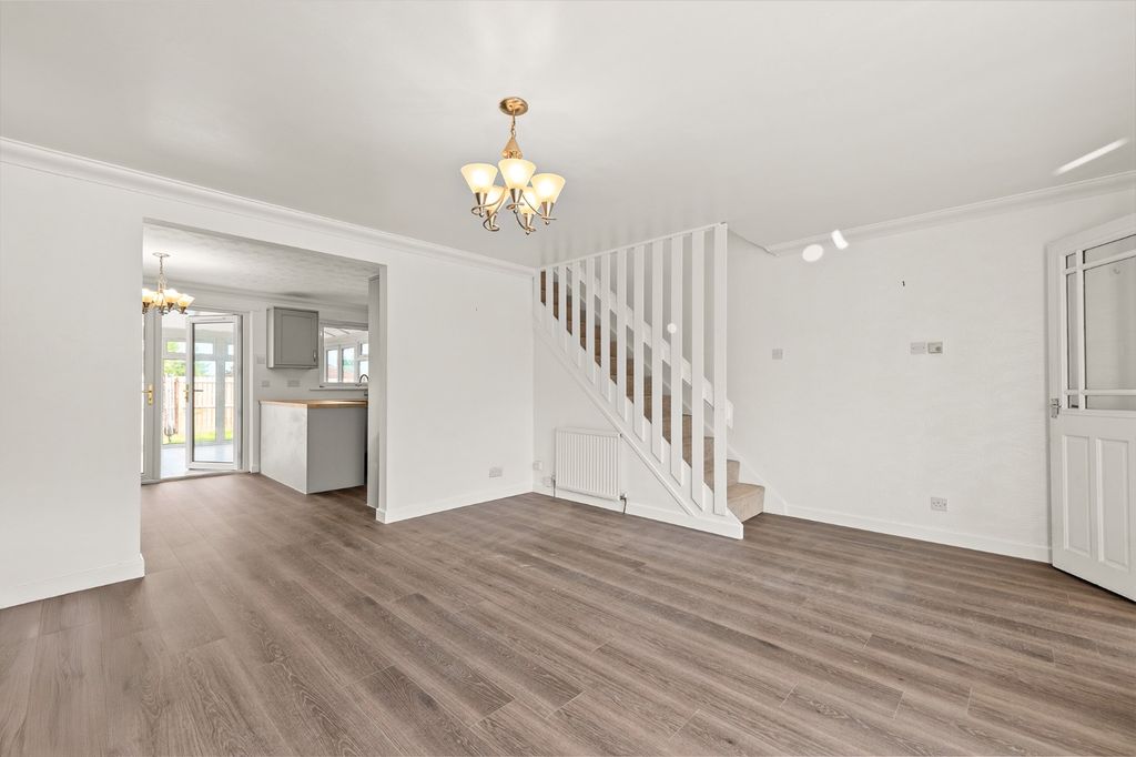 Property photo 3 of 33 5440798