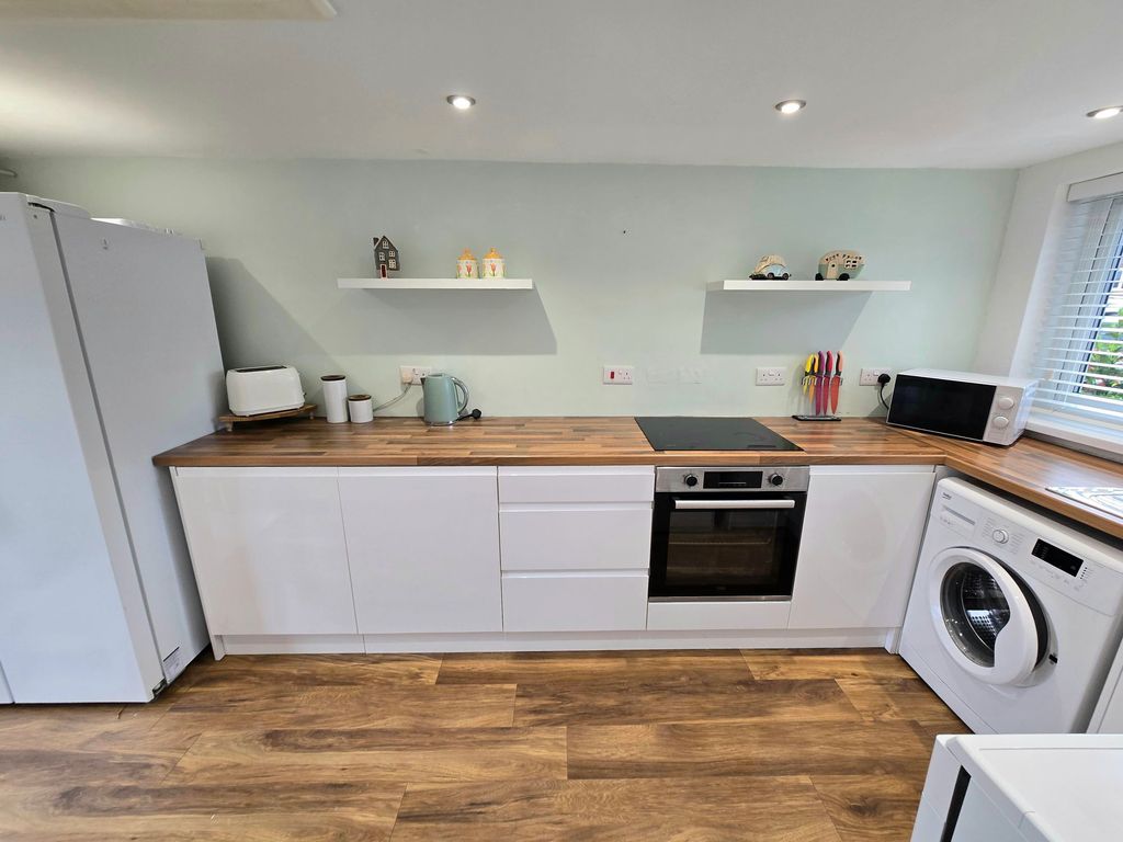 Property photo 3 of 19 Kitchen/Diner