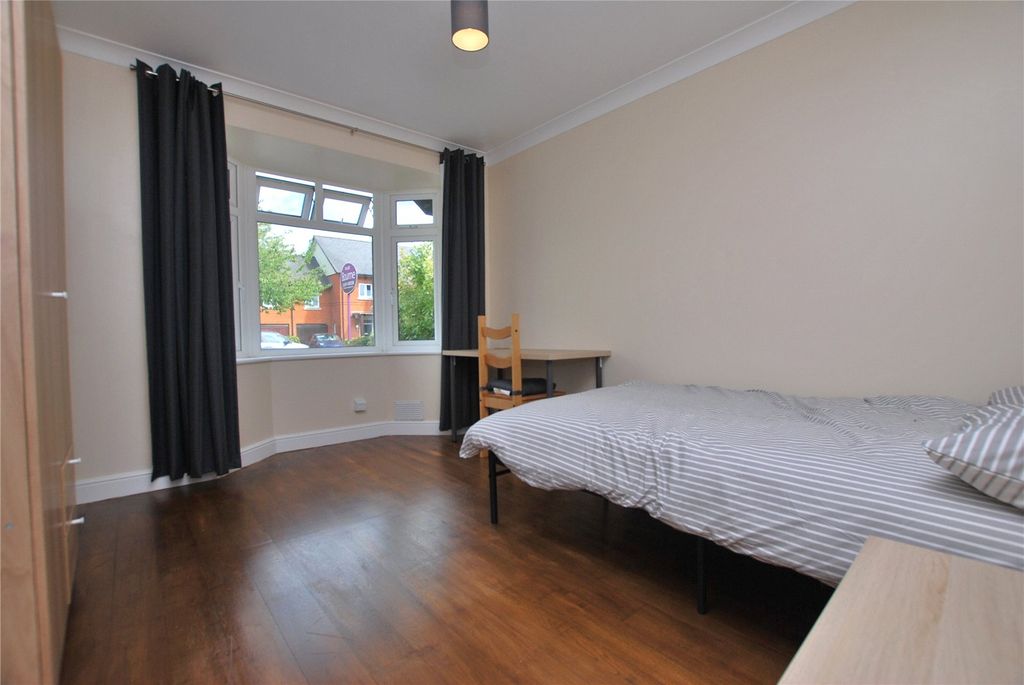 Property photo 1 of 7 Picture No. 10