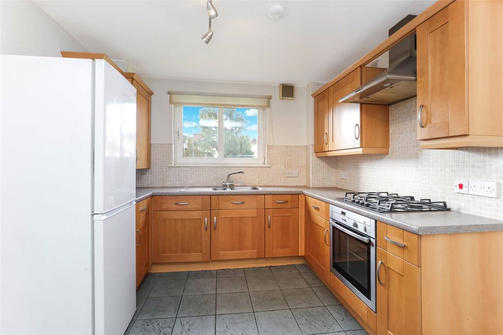 Property photo 3 of 27 Picture No. 09