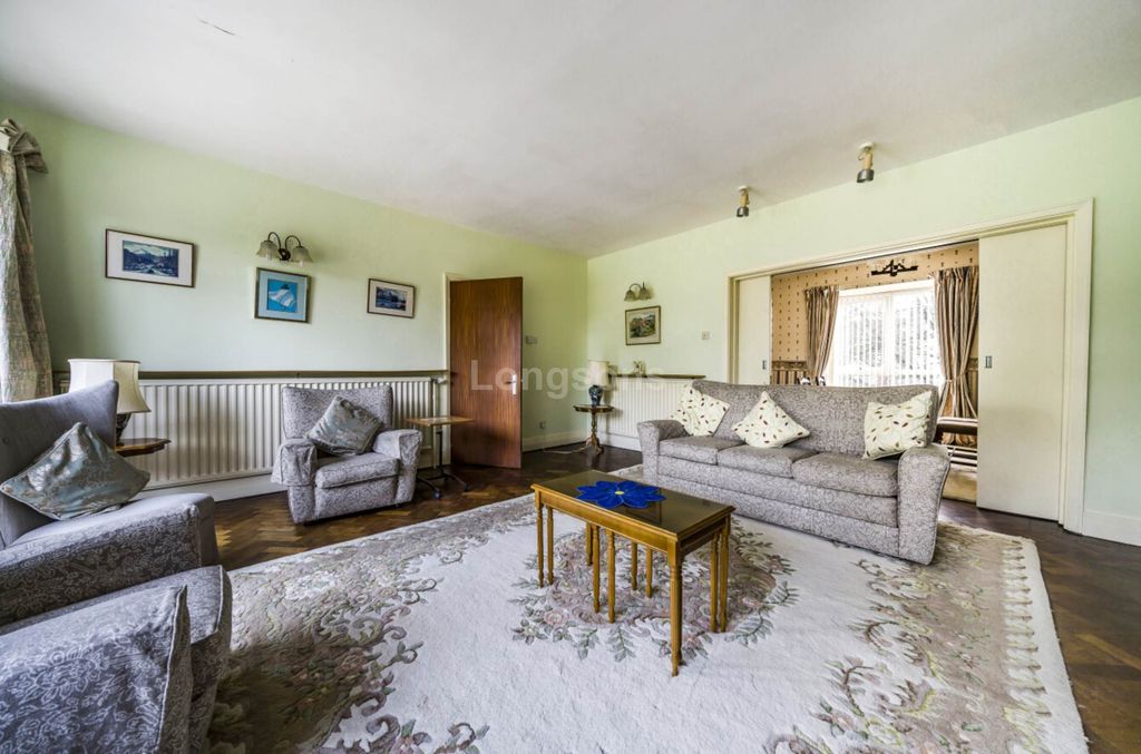 Property photo 3 of 15