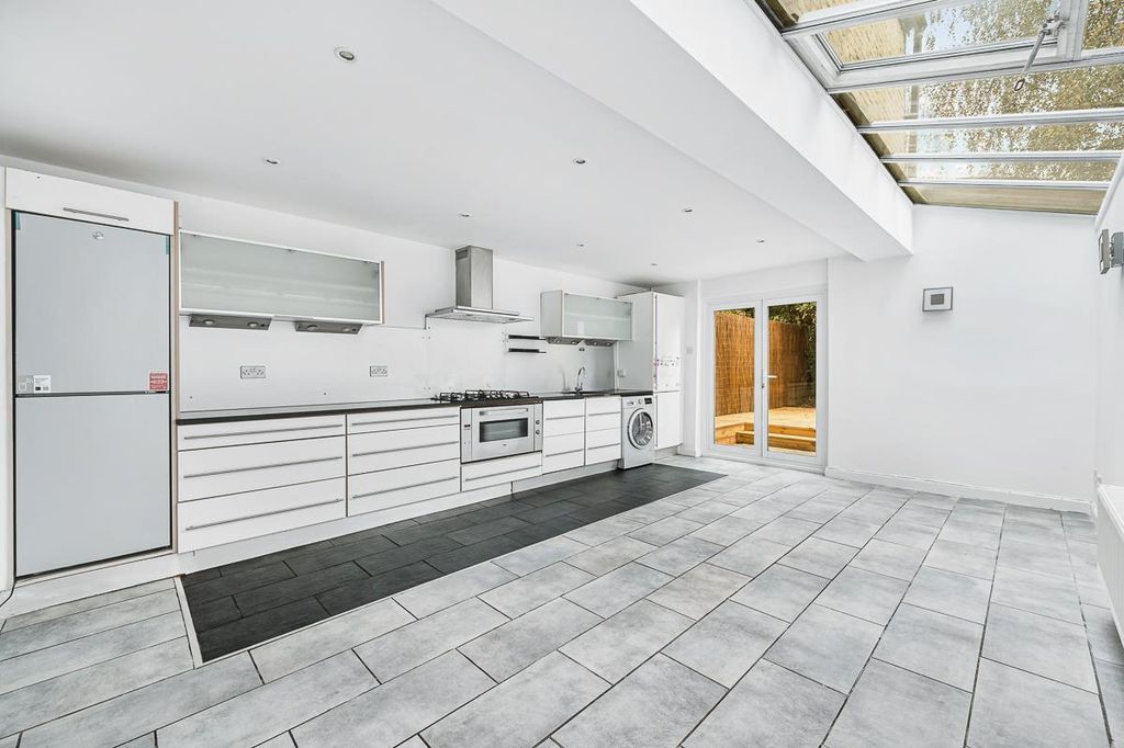 Property photo 3 of 11 111 Duke Road-6.Jpg