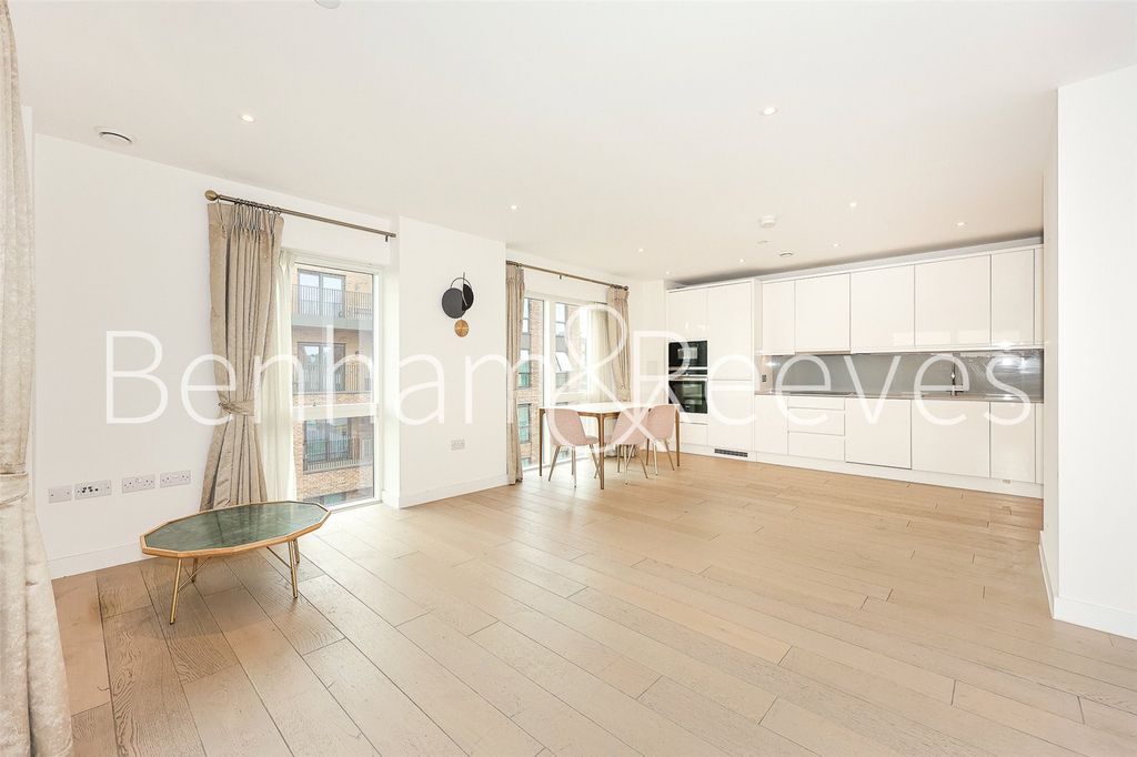 Property photo 2 of 18 Picture No. 07